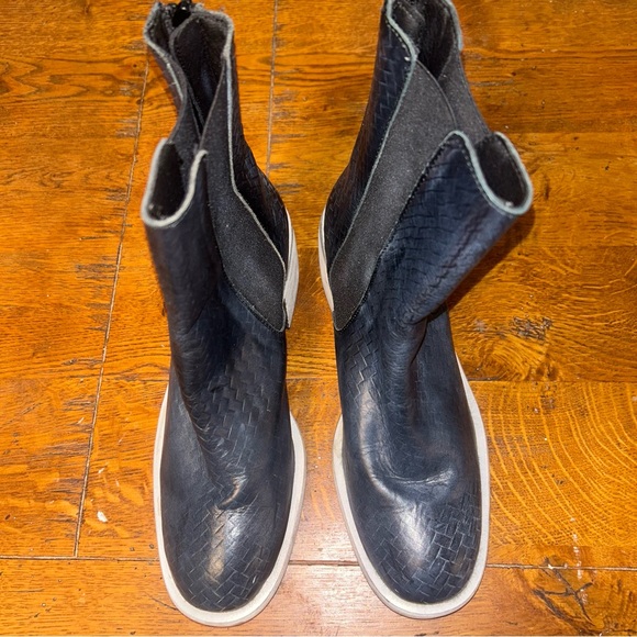 Free People Boots size 36 LIKE NEW - Picture 4 of 5
